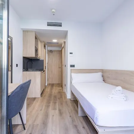 Micampus Xaudaro Student Residence Madrid Extérieur photo